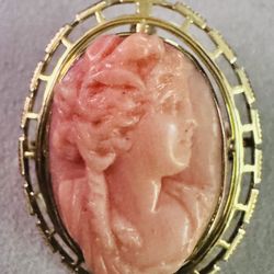 14k Coral Cameo Pendant Brooch 