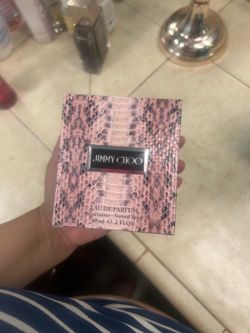 Women’s perfume