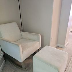 FREE nursing/rocking Chair