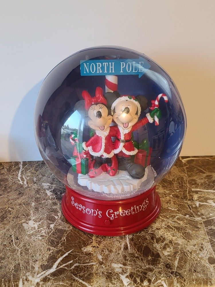 2007 Disney Mickey & Minnie North Pole Seasons Greetings Snow Globe With Music