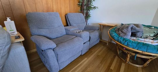 Dual Recliner Massage chair with storage