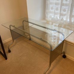Glass table 