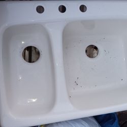 Like New Kohler 2 Bowl Sink