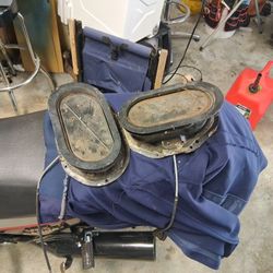 64-65 Malibu Kicker Vent Assembly 