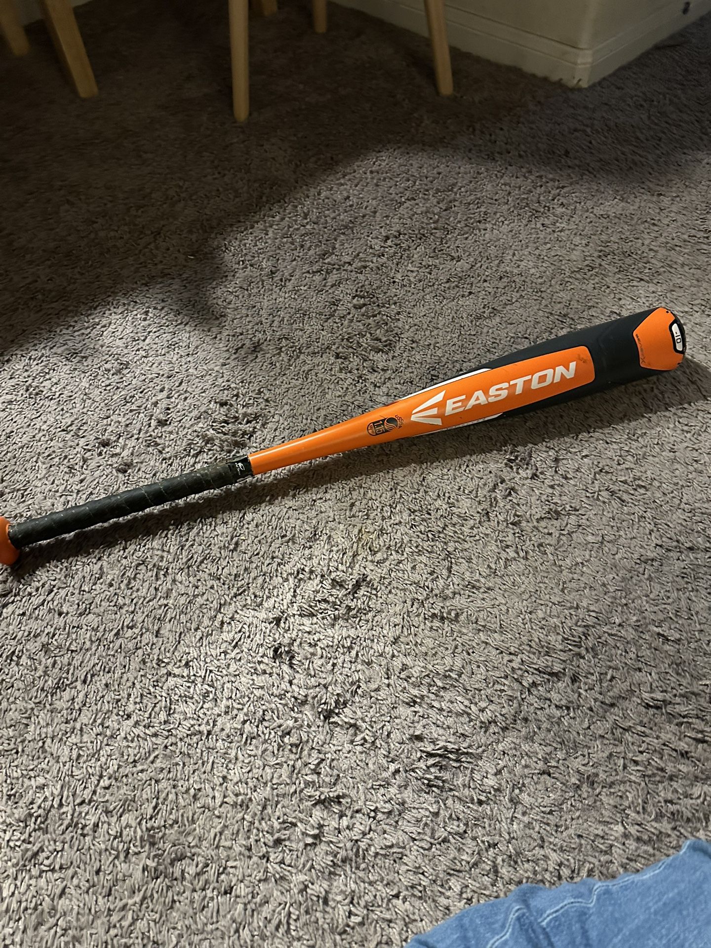 Easton ATAC Alloy Orange 28in 10 OZ -10 Baseball Bat Model #SLIBBX10 Extended Barrel 2 3/4 in barrel USSSA Good used condition Pick up in old magnoli