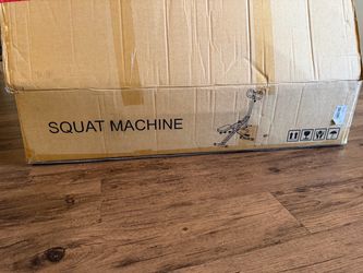 Squat machine