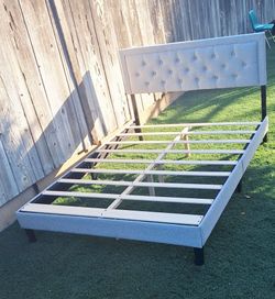 🔥🔥🔥BED FRAME FULL SIZE 🔥🔥🔥

(Already assembled)