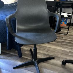 Odger swivel Chair