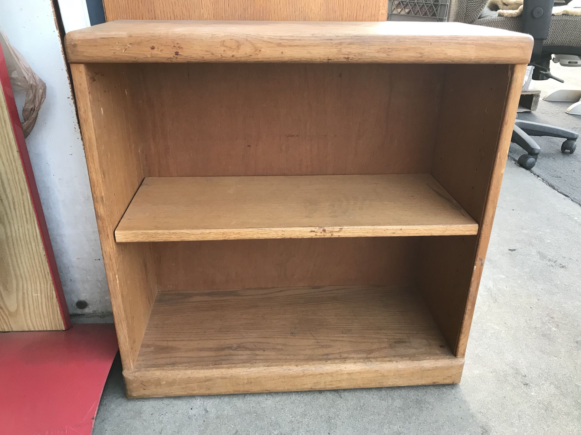 Small oak bookshelf