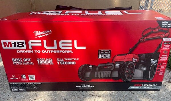 Milwaukee Tool
https://offerup.com/redirect/?o=aHR0cHM6Ly93d3cubWlsd2F1a2VldG9vbC5jb20=
M18 FUELâ„¢ 21" Self-Propelled Dual Battery Mower