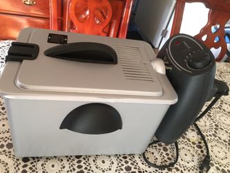 Presto Fryer in great working and shape condition