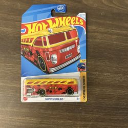 Hot Wheels Surfin School Bus. 65/250