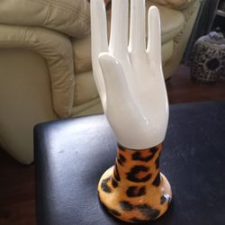 Ceramic Mannequin Hand Thingers Cheetah Ring Display