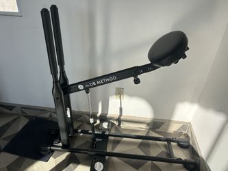 The DB Method, Squat Machine