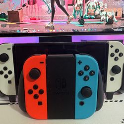 Nintendo Switch Oled With Extra Controller and ZenGrip