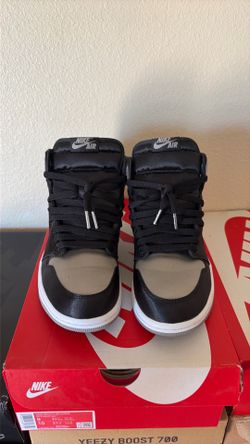 Jordan 1 High Satin Shadow - Size 9W
