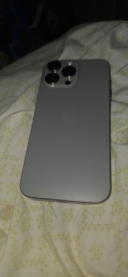 IPhone 16 pro max 256gb att