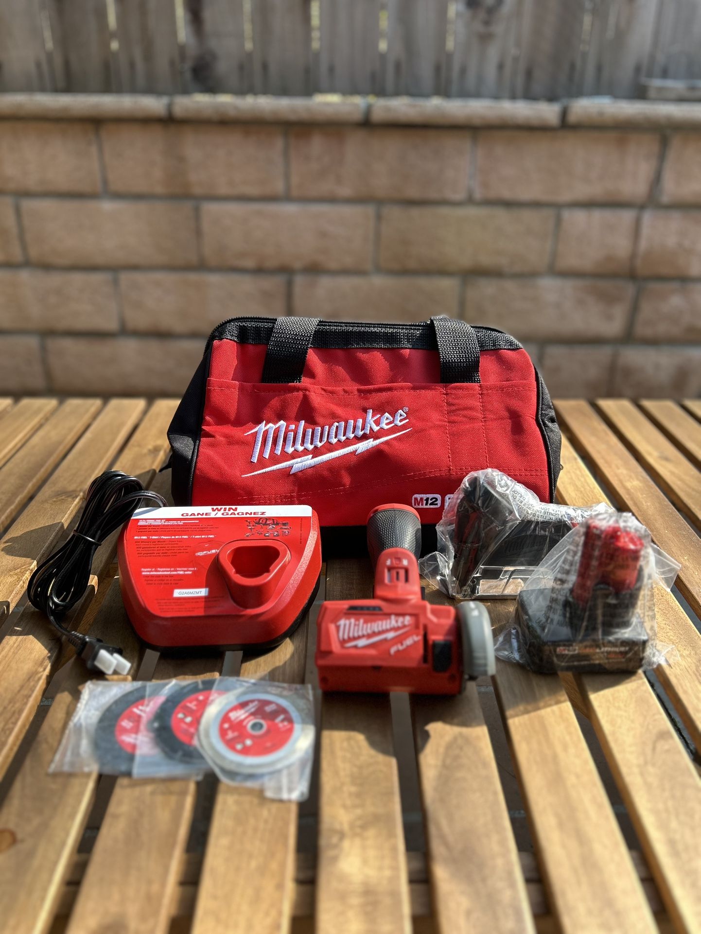Milwaukee M12 FUEL 12V 3 in. Lithium-Ion Brushless Cordless Cut Off Saw Kit with One 4.0 Ah Battery Charger and Bag