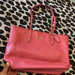 *COACH* Coach Pink Canvas/ Patent Leather Triple Opening Shoulder Bag Purse  for Sale in Tucson, AZ - OfferUp