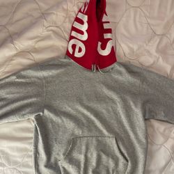 Supreme hoodie