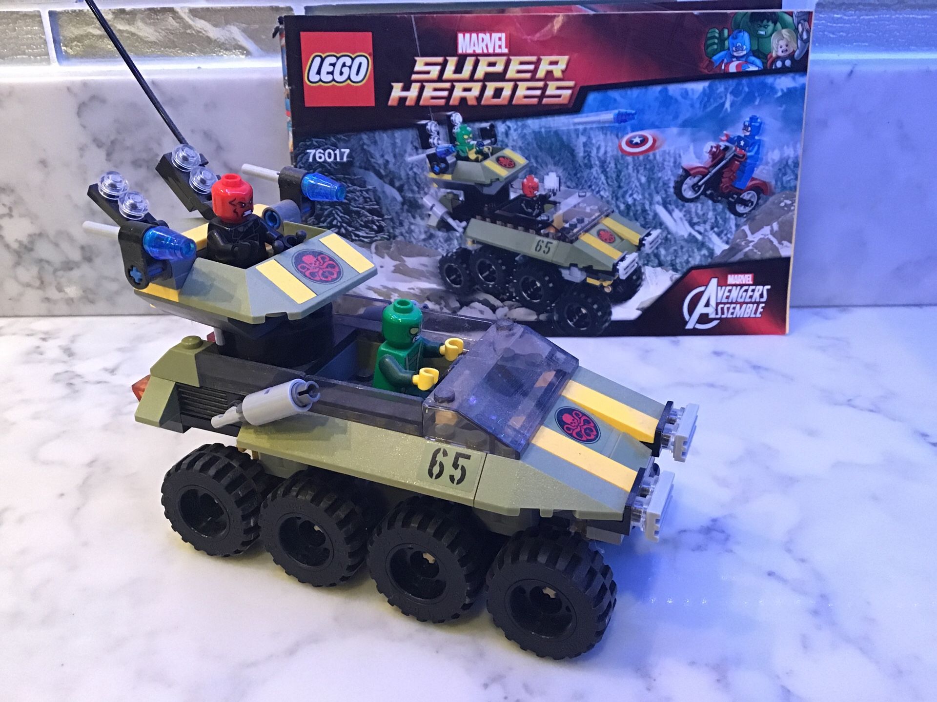 Red skull vs captain America LEGO 76017