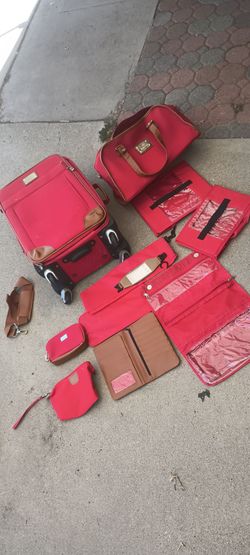 Rolling suitcase