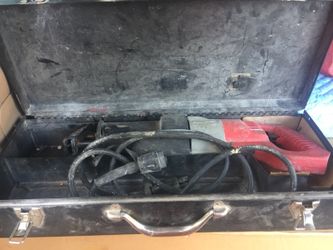 Millwakee reciprocathing saw works good