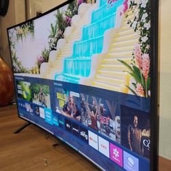 58" Samsung Chrystal Smart Tv 4k Great Condition no scratch.  Great quality pic come with original r