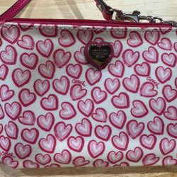 COACH SMALL WRISTLET 