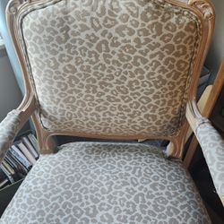 Elegant French-Style Upholstered Armchairs – Excellent Condition