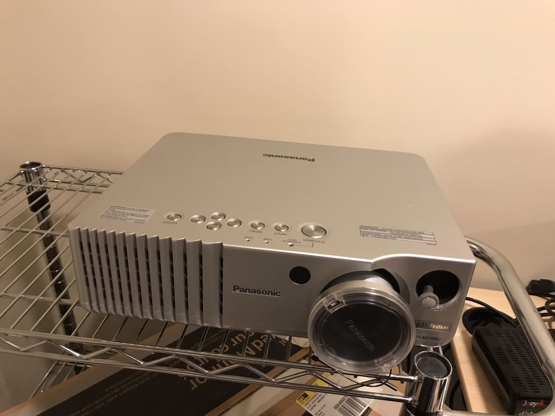 Panasonic PT-AE700U Projector