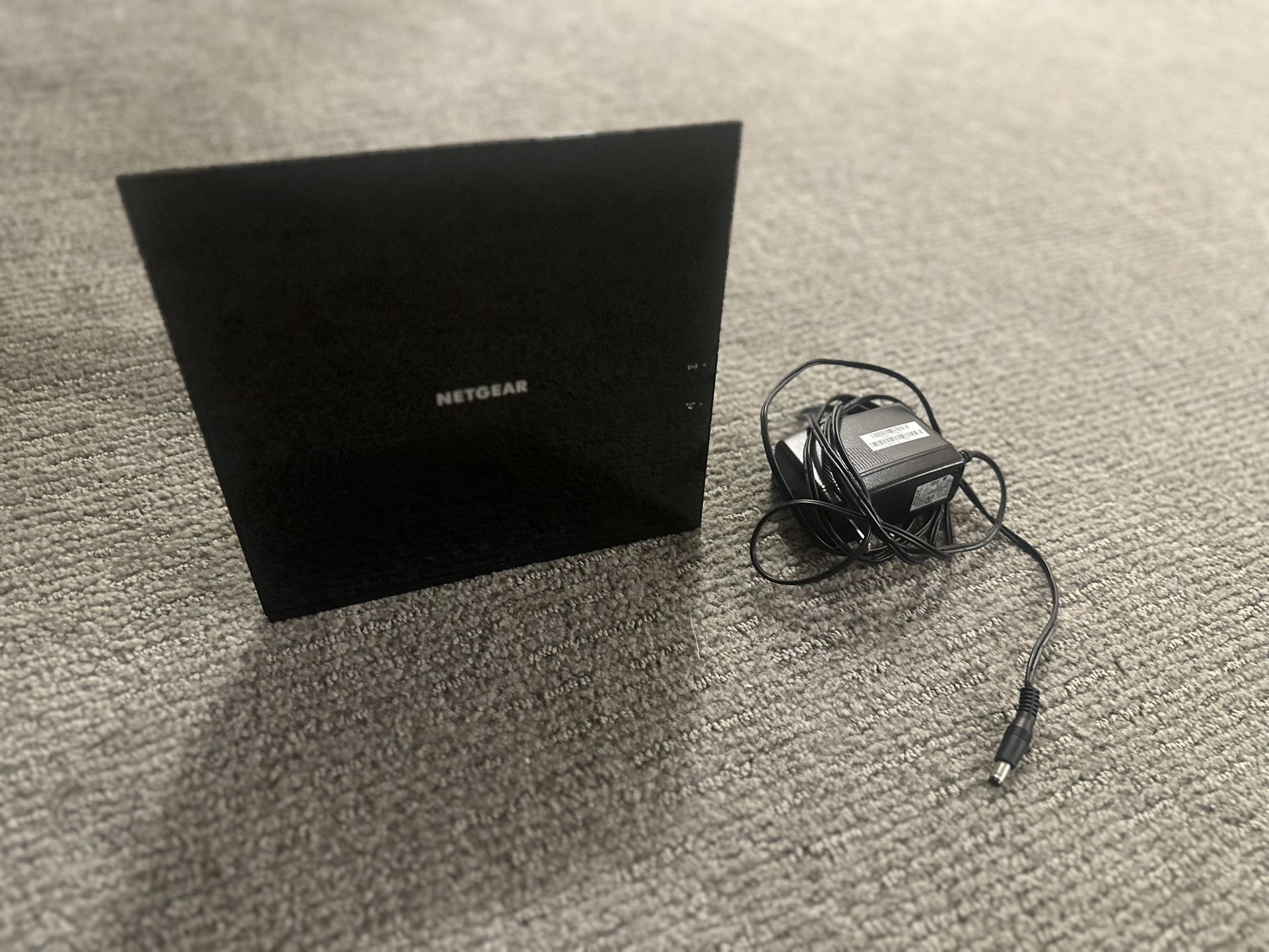 NETGEAR AC1600 Wi-Fi Cable Modem Router (Model C6250)