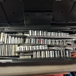 Craftsman USA Wrench And Socket Sets SAE And Metric