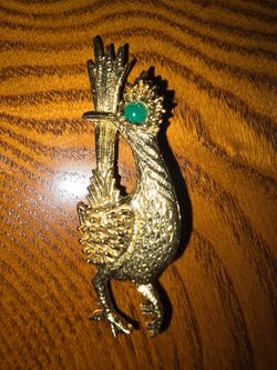 Vintage Ambassador Roadrunner Brooch