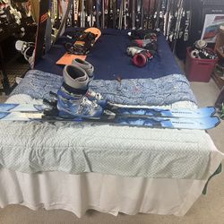 Salomon Ski Package With Boots And Bindings 