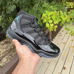 Jordan 11 Gamma Blue 