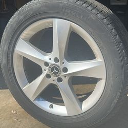 Mercedes Benz oem 4 total 19inch rims and tires