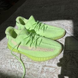 adidas Yeezy Boost 350 V2