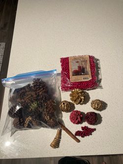 Scented Christmas pine cones and misc berries- 50 count