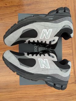 NEW - New Balance 2002R Men's Size 8.5