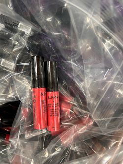 2PC NYX Soft Matte Lip Cream - SMLC17 IBIZA (Matte Deep Rose Pink)