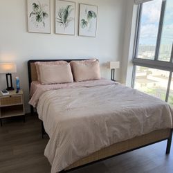 Queen Bed frame  With Headboard 100$