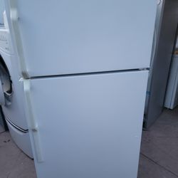 Apartment Refrigerator 