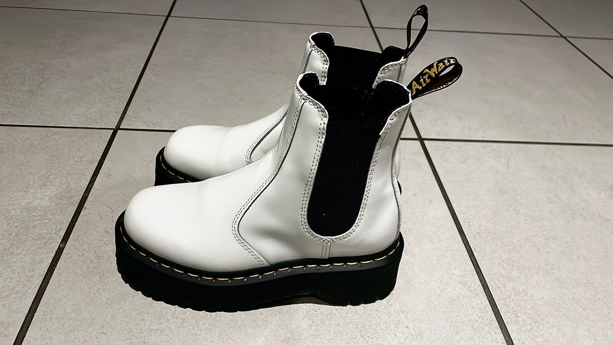Doc Marten Chelsea Boots