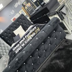 ✨️ 4pc Queen, King Bedroom ✨️ Furniture Sectionals Avail 