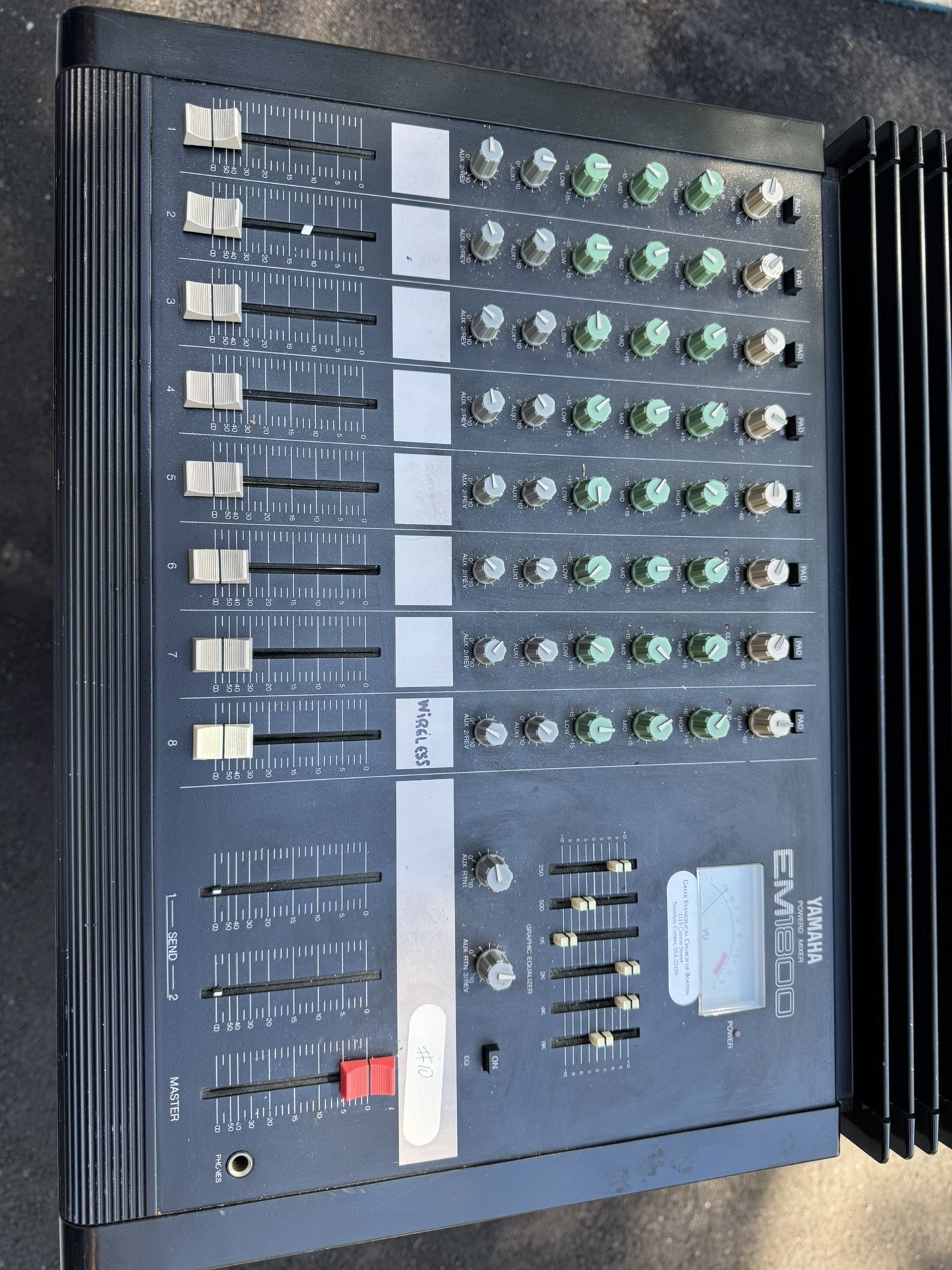Yamaha EM1800 Powered Mixer