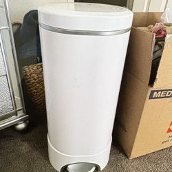 Diaper Genie 