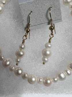 New Fresh Water Bracelet And Earrings 