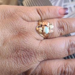 Vintage Tri Color Gold Black Hills Ring 