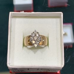 14k Diamond Cluster Ring 